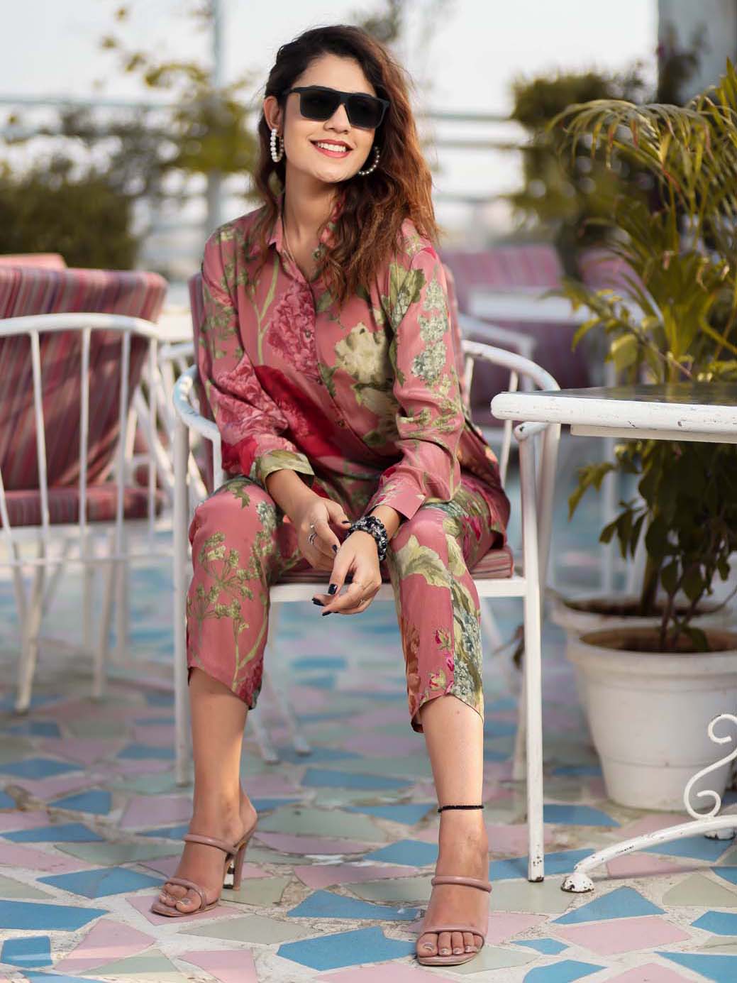 Floral Printed Crepe Kurti With Pants