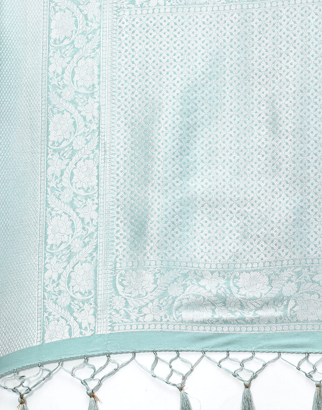 Zari Jaal Art Handloom Woven Saree