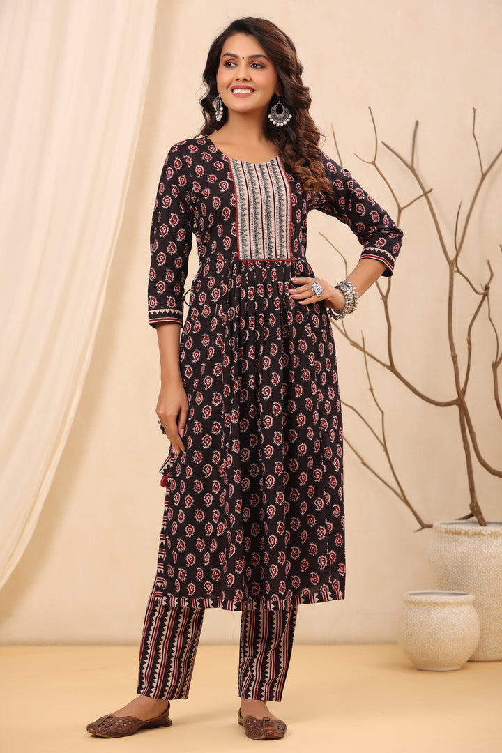 Printed Cotton Kurta With Pants