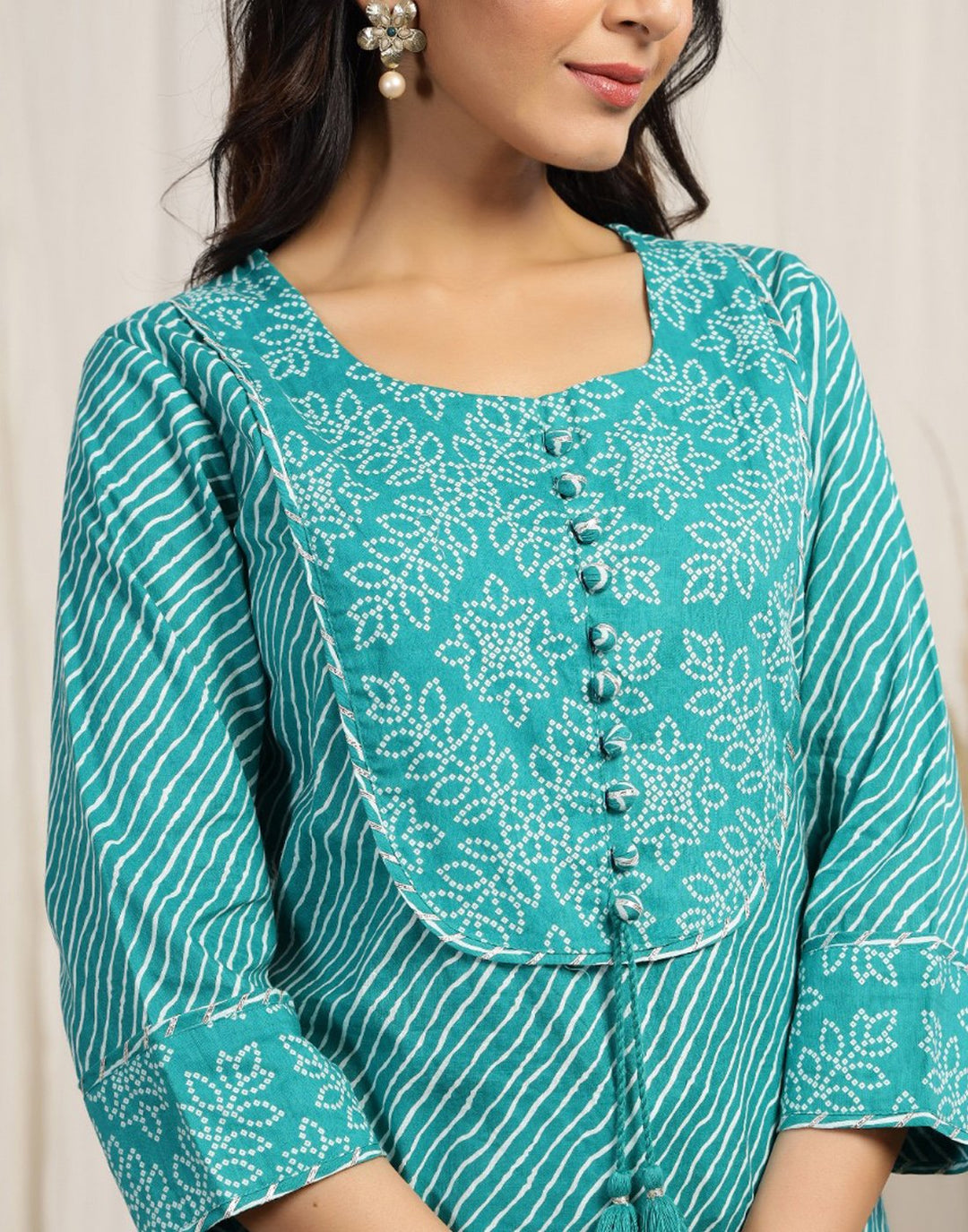 Leheriya Print Cotton Kurti Yoke Detail