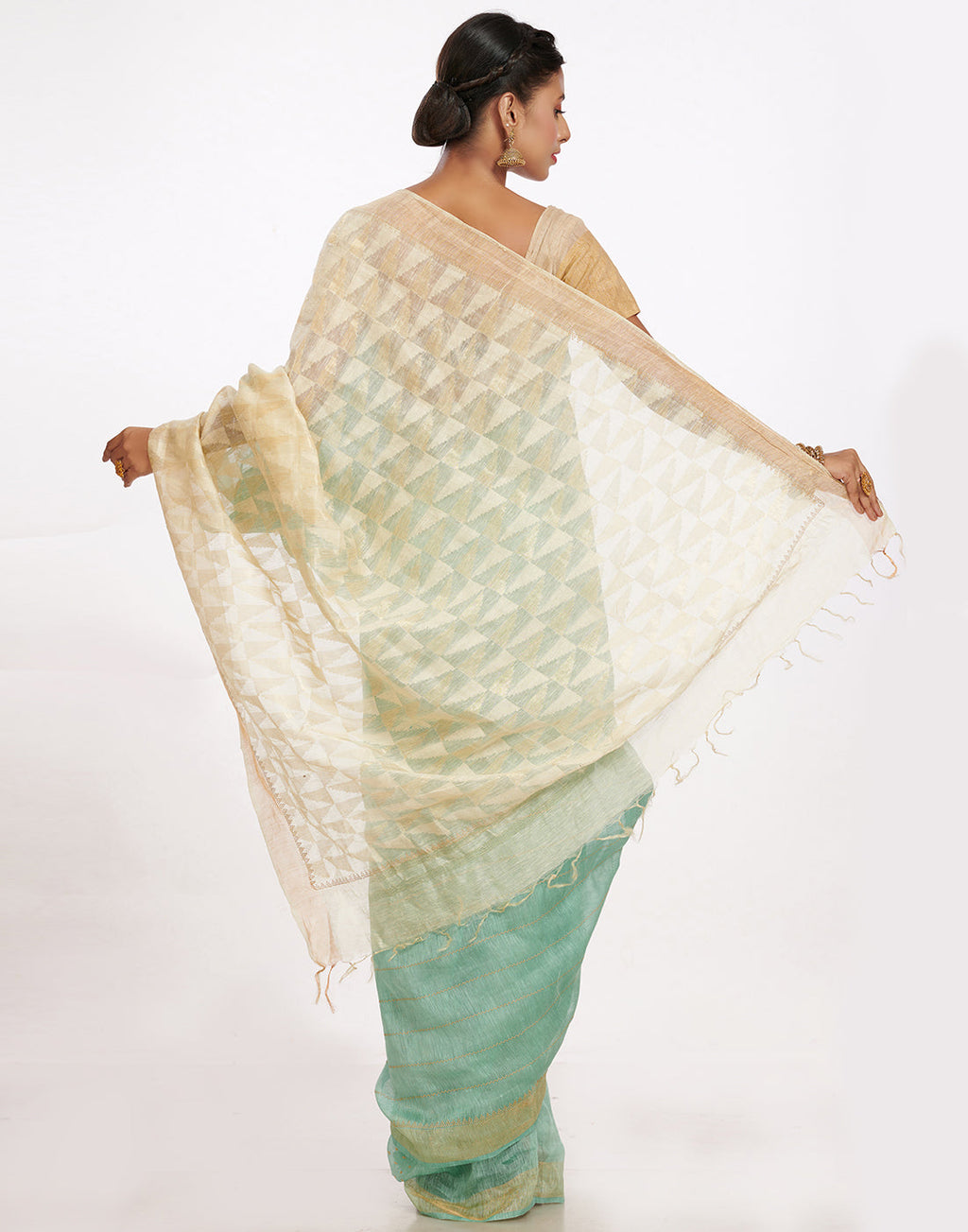 MBZ Meena Bazaar-Cotton Linen Saree With Embroidery