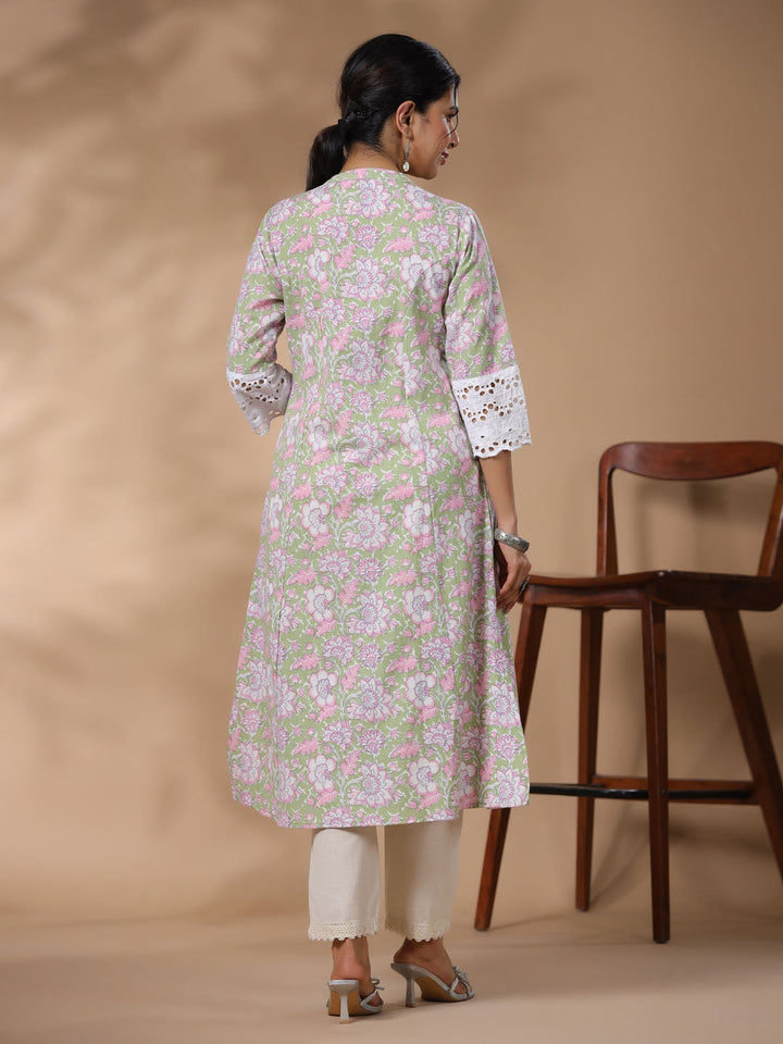 Floral Printed Cotton Kurta With Pants