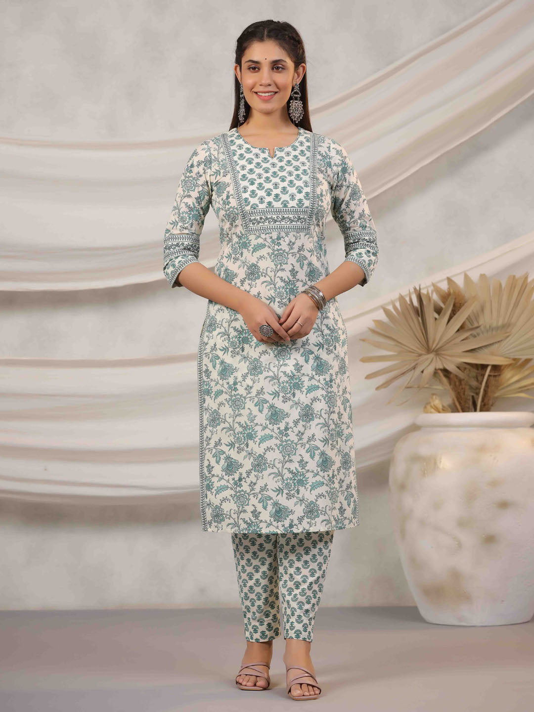 Floral Printed Kurta With Pants &amp; Dupatta