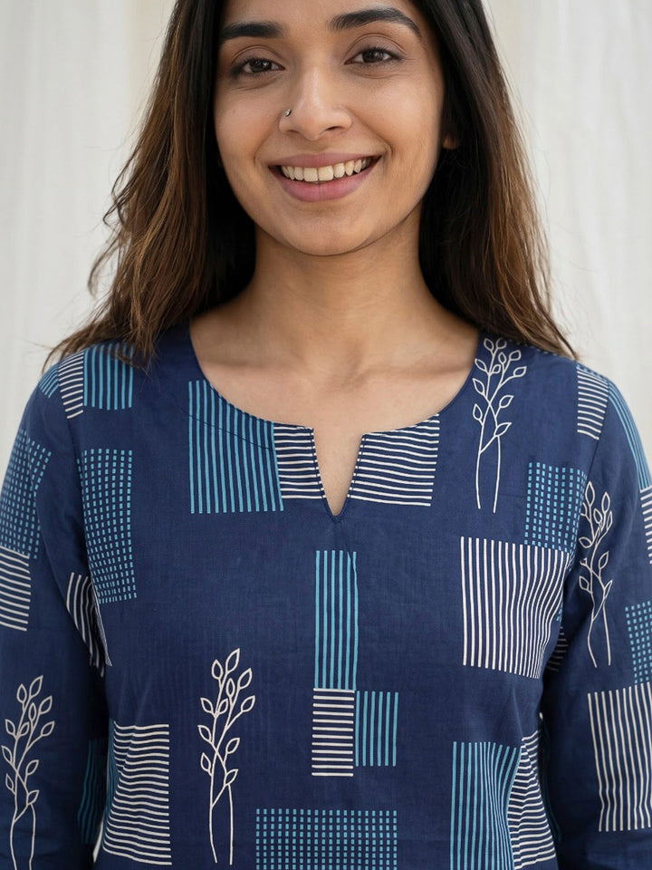 Blue Printed Cotton Blend Kurta Set