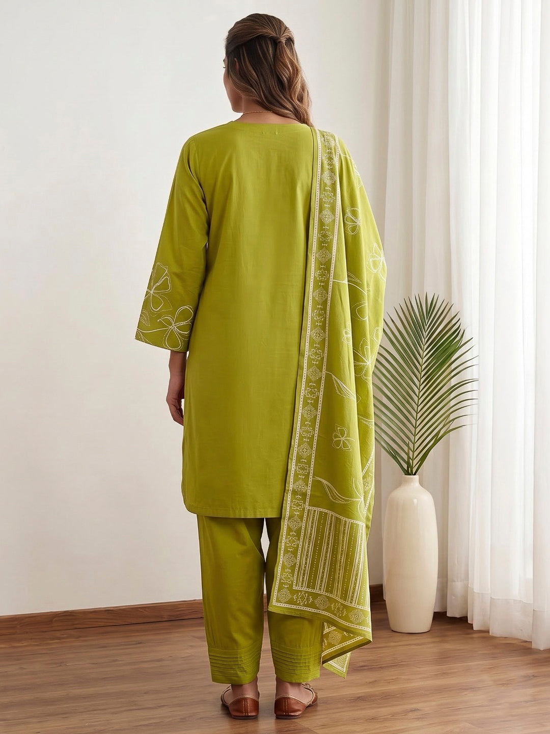 Green Printed Cotton Blend Kurta With Pant &amp; Dupatta