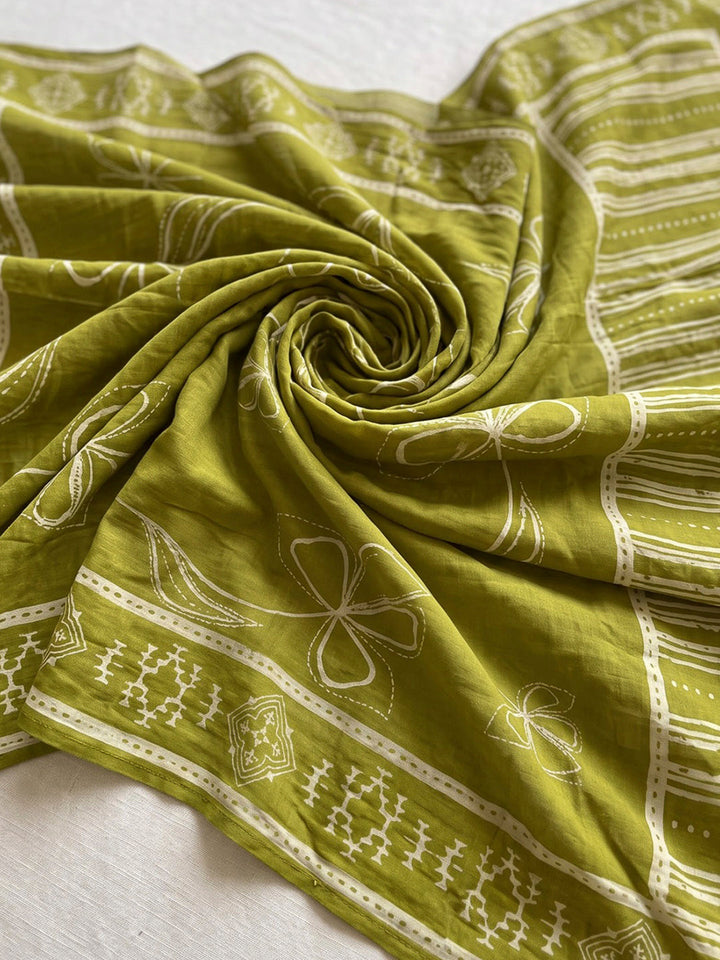 Green Printed Cotton Blend Kurta With Pant &amp; Dupatta