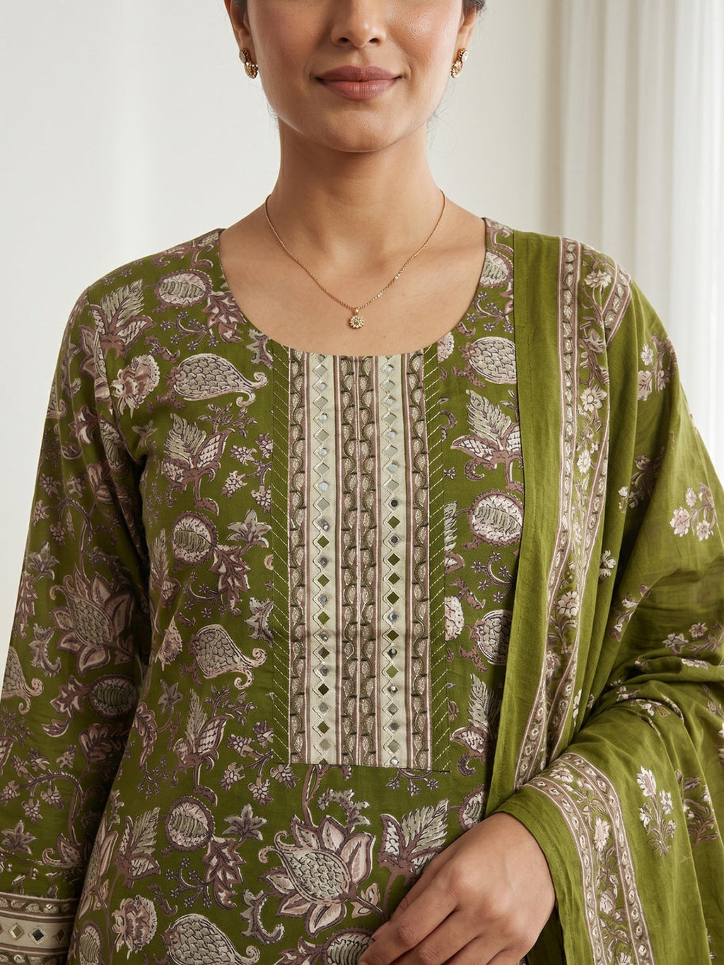 Green Embroidery Cotton Blend Kurta With Pant & Dupatta