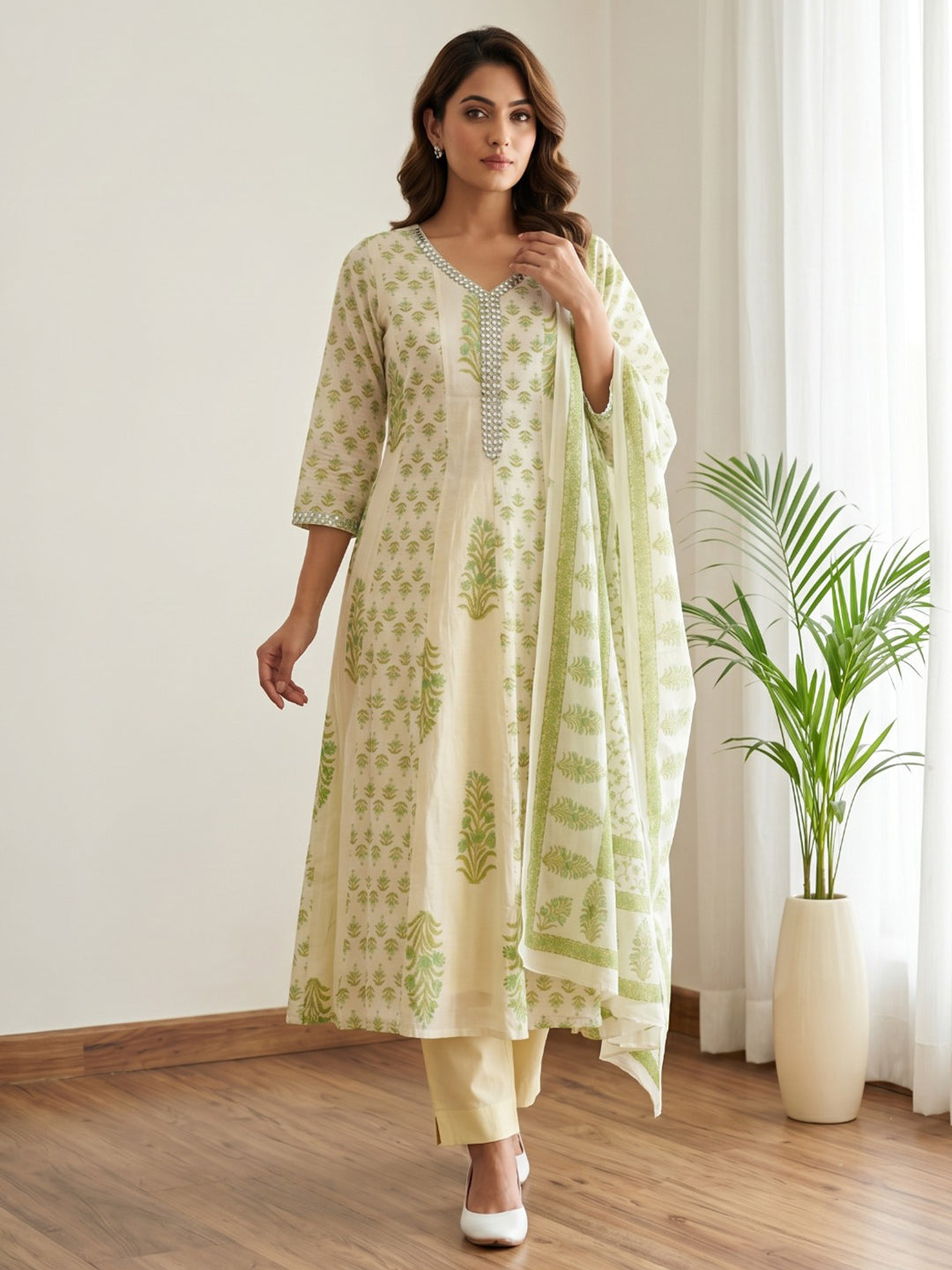Green Printed Cotton Blend Kurta With Pant & Dupatta