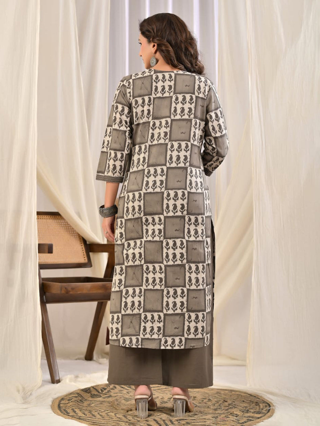 Grey Embroidery Cotton Blend Kurta With Pant & Dupatta