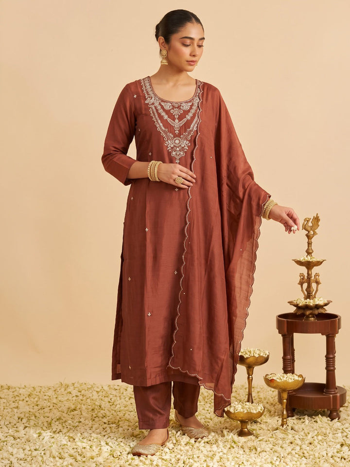 Rust Embroidered Chanderi Kurta With Pant &amp; Dupatta