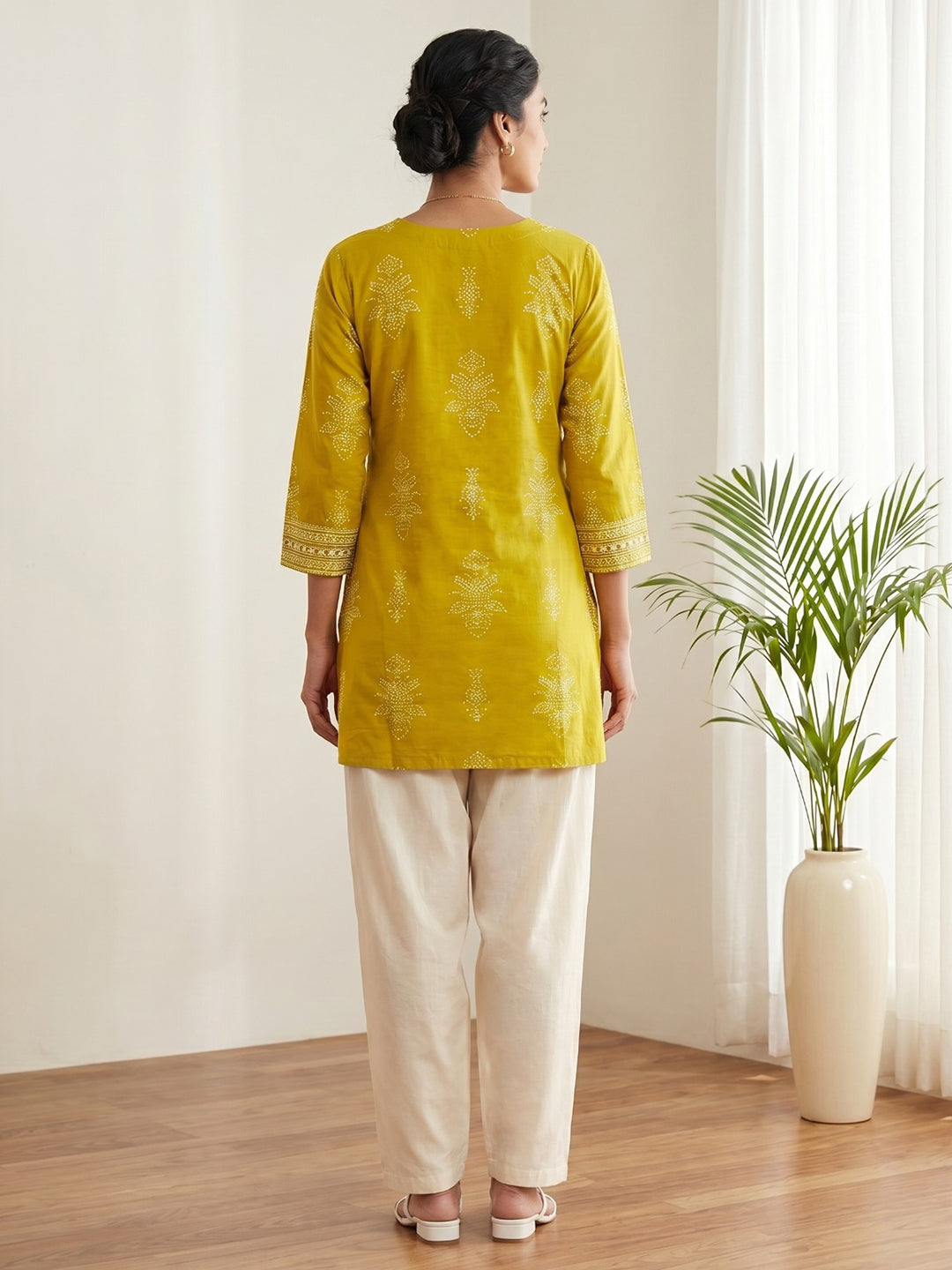 Mustard Cotton Blend Round Neck Printed Kurta