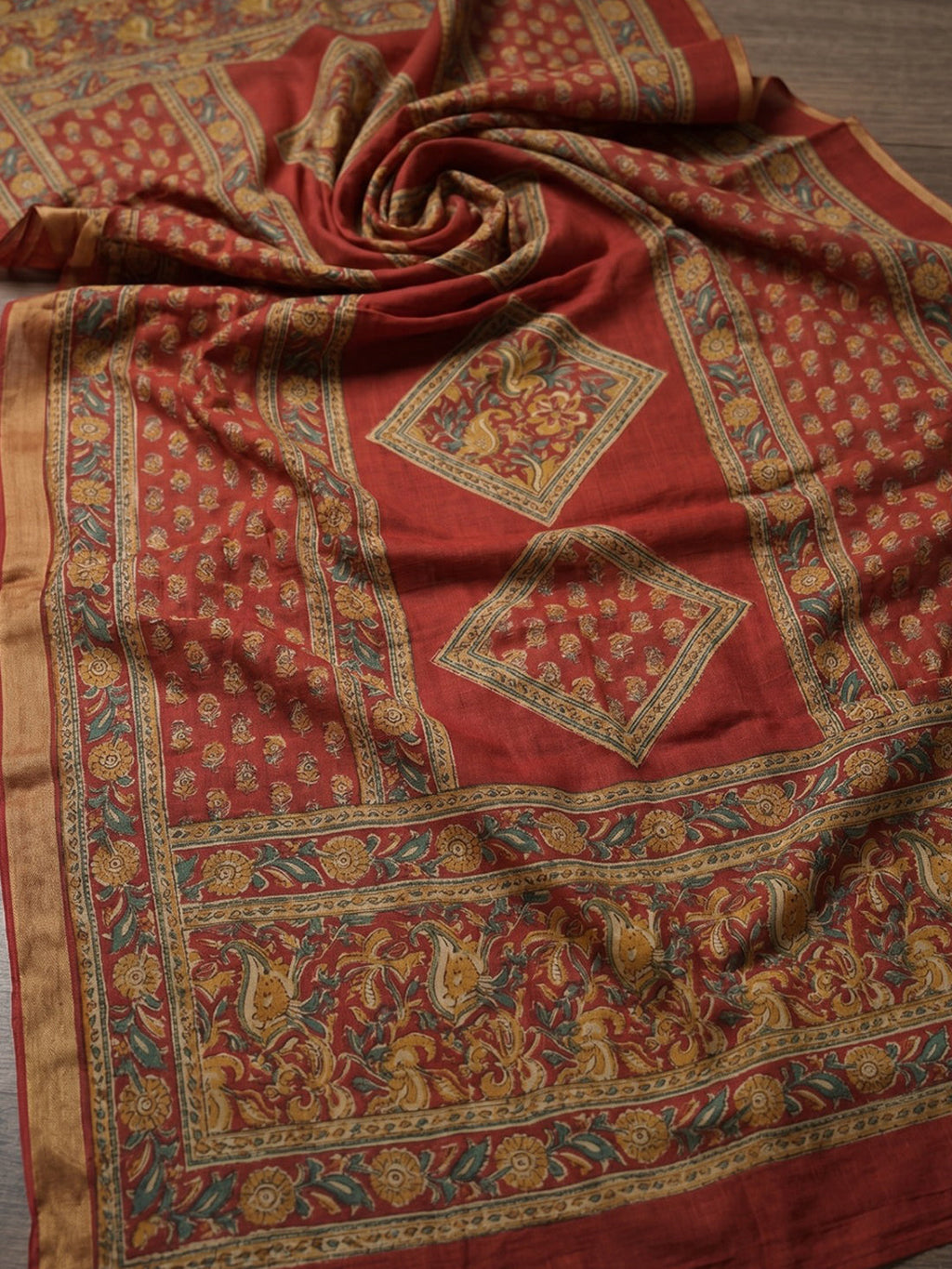 Red Printed Cotton Blend Kurta With Pant & Dupatta