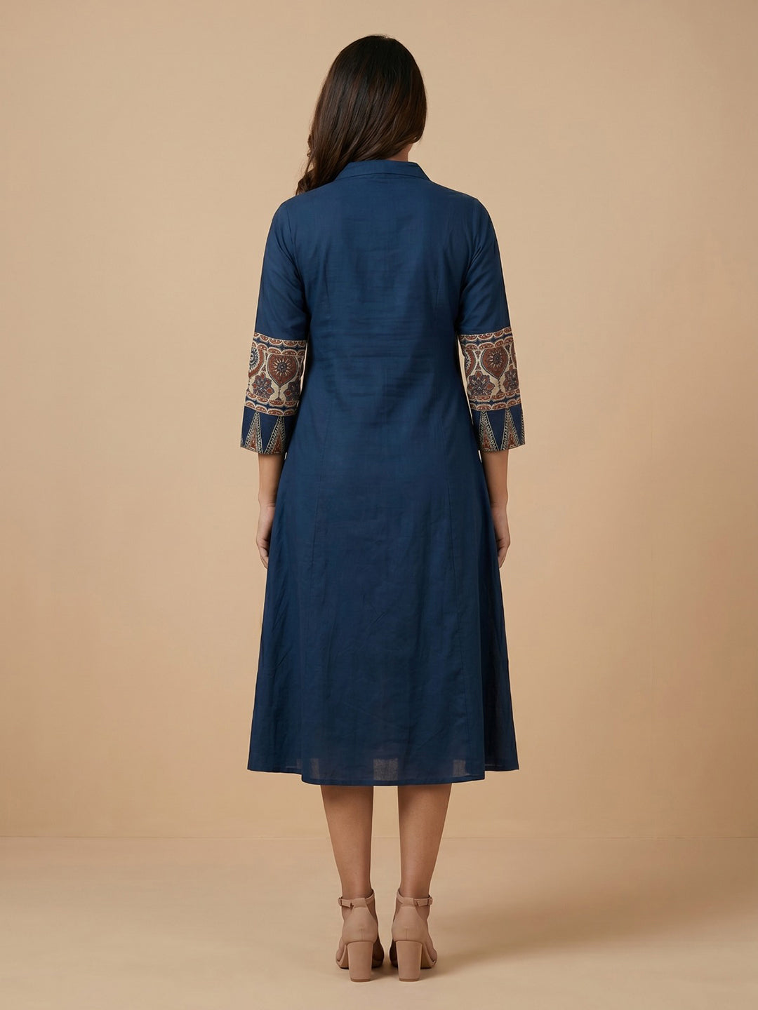 Blue Embroidered Cotton Blend Straight Kurta