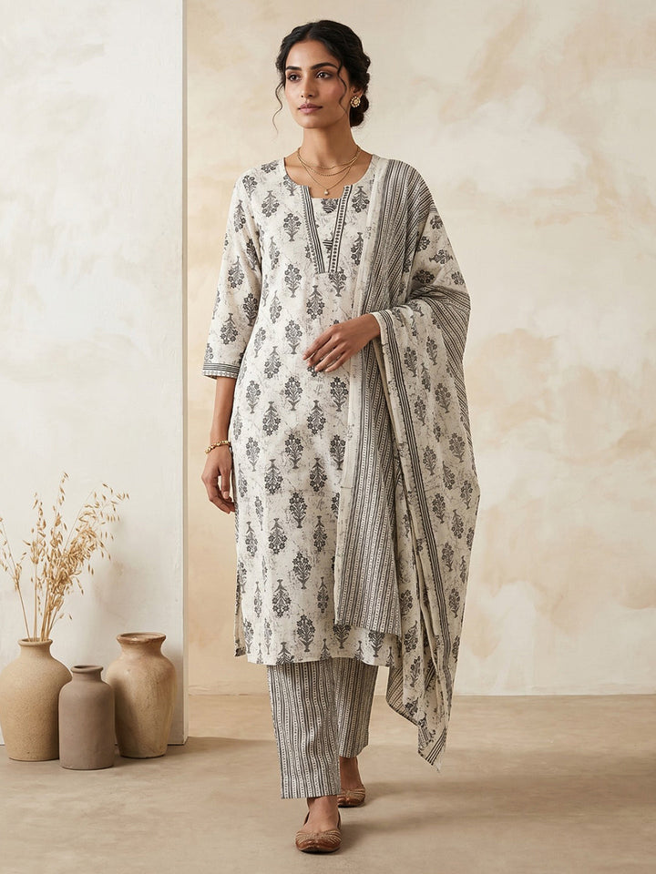 Grey Embroidered Cotton Blend Straight Suit Set With Dupatta