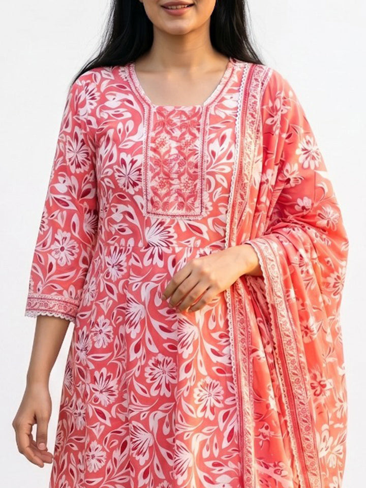 Red Printed Cotton Blend Straight Round Neck Suit Set