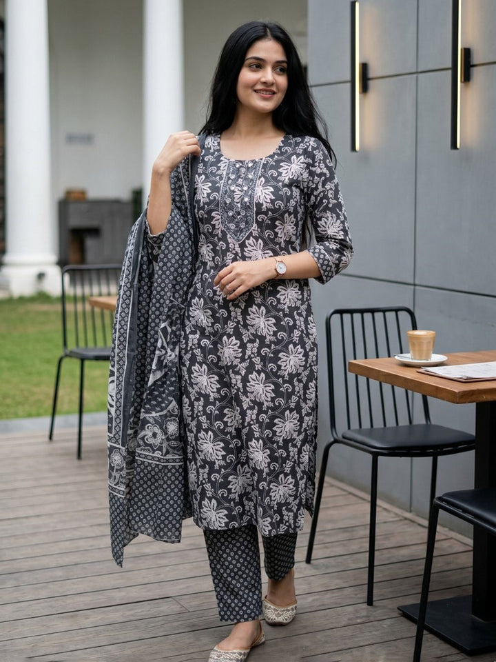 Black Printed Cotton Blend Straight Round Neck Suit Set