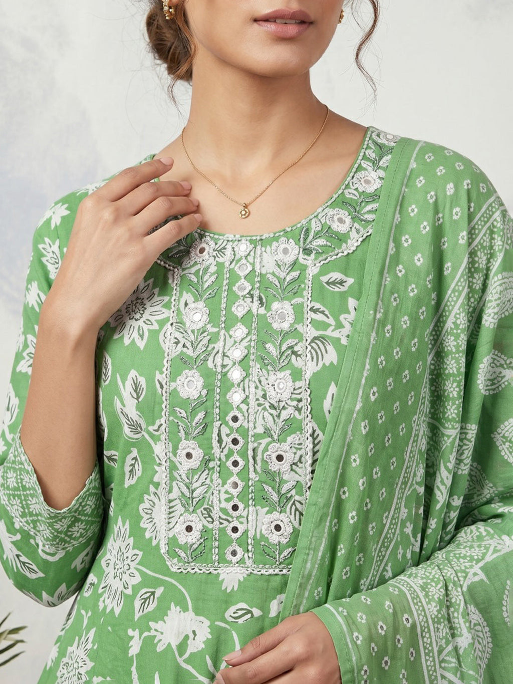 Green Embroidery Cotton Blend Kurta With Pant & Dupatta