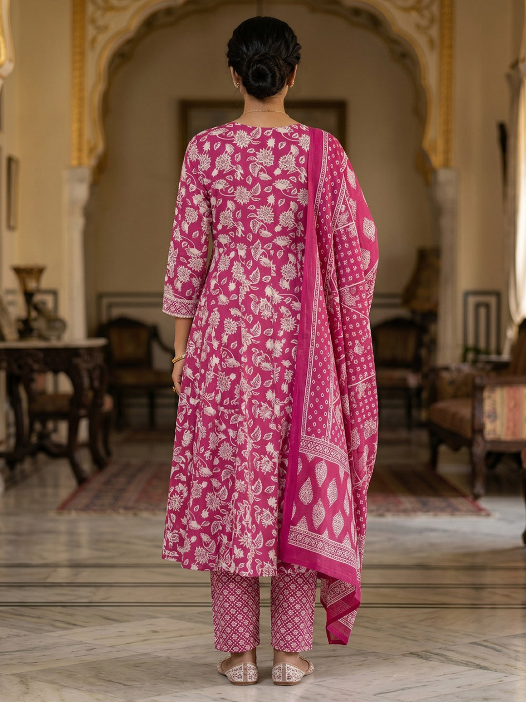 Pink Embroidery Cotton Blend Kurta With Pant & Dupatta