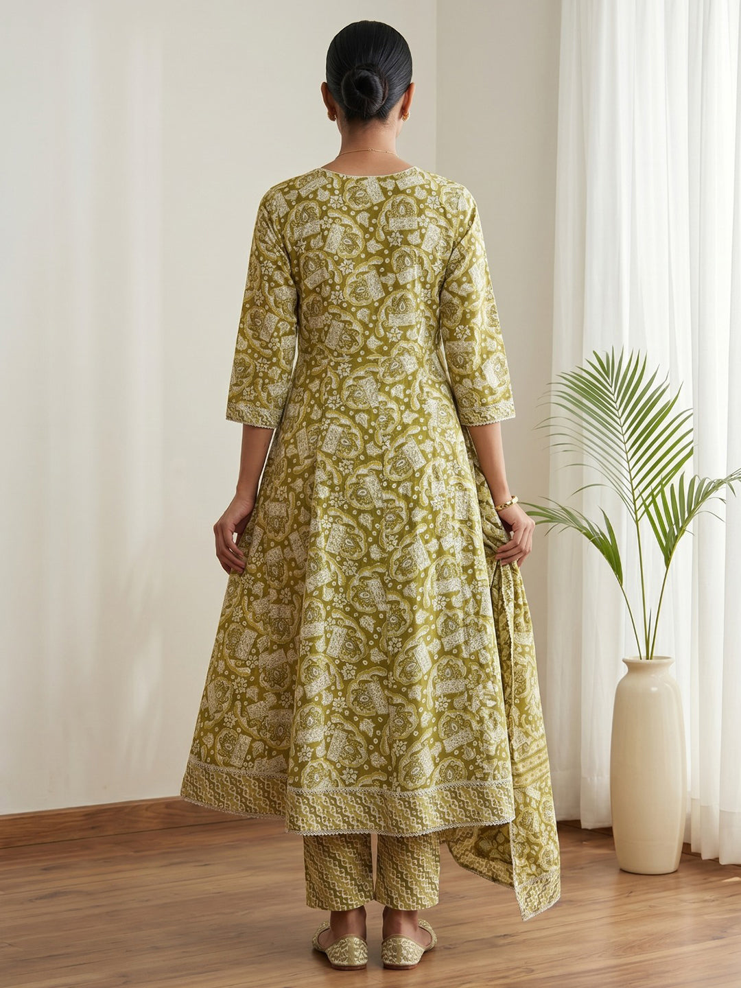 Mustard Printed Cotton Blend Kurta With Pant & Dupatta