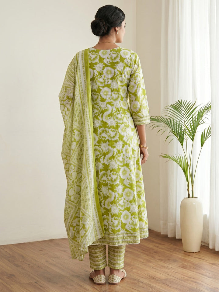 Green Printed Cotton Blend Kurta With Pant &amp; Dupatta