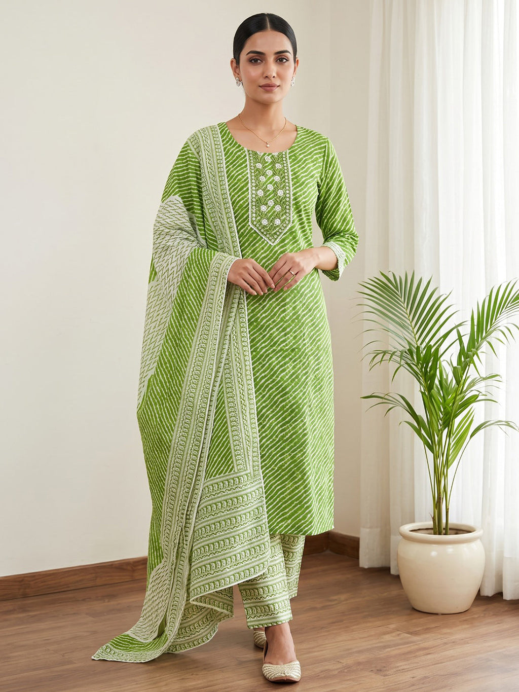 Green Printed Cotton Blend Kurta With Pant & Dupatta