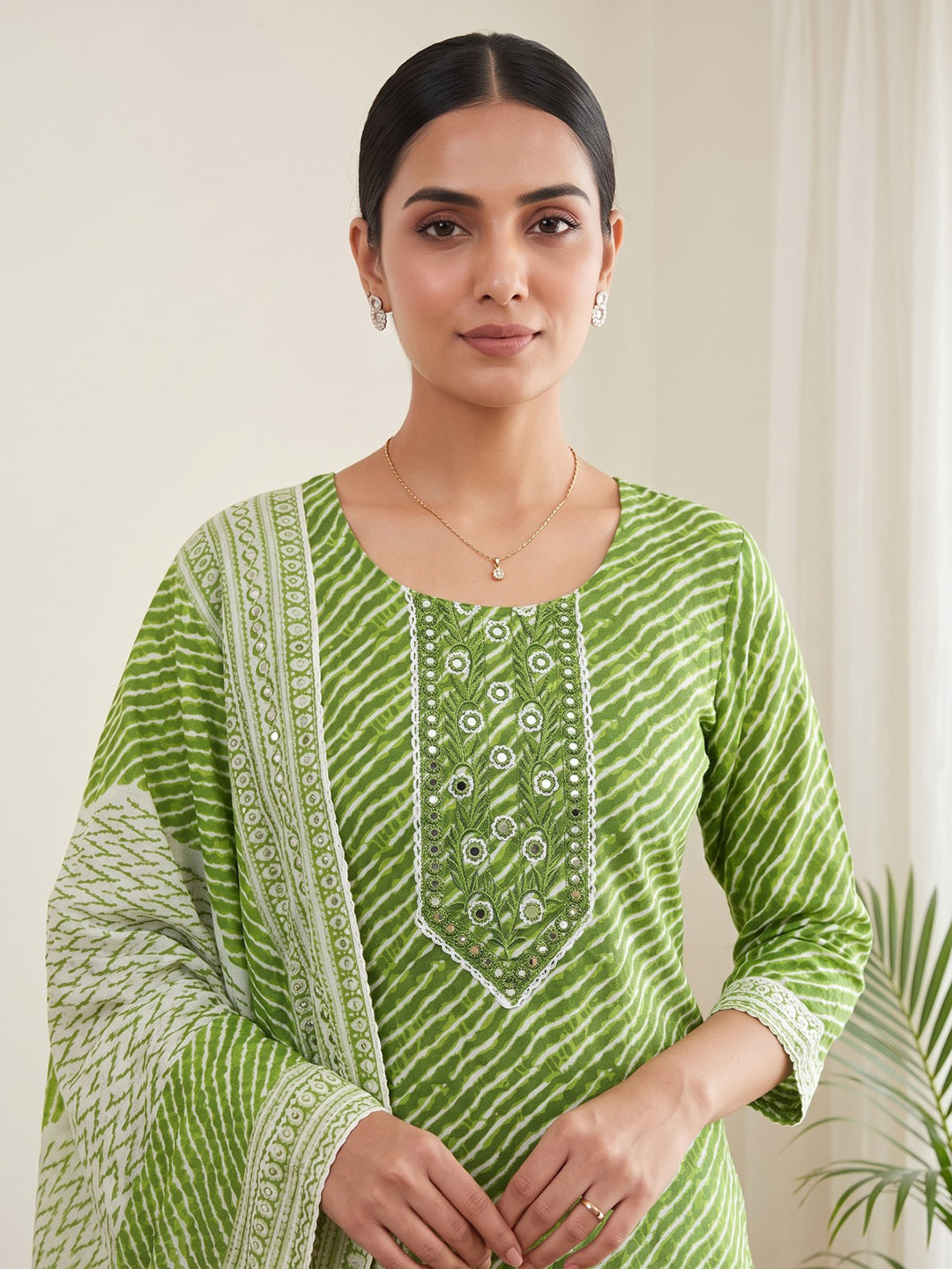 Green Printed Cotton Blend Kurta With Pant & Dupatta