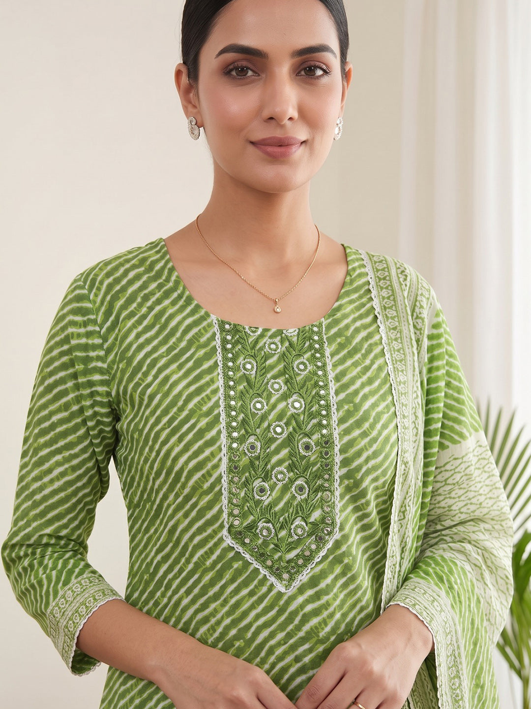 Green Printed Cotton Blend Kurta With Pant & Dupatta
