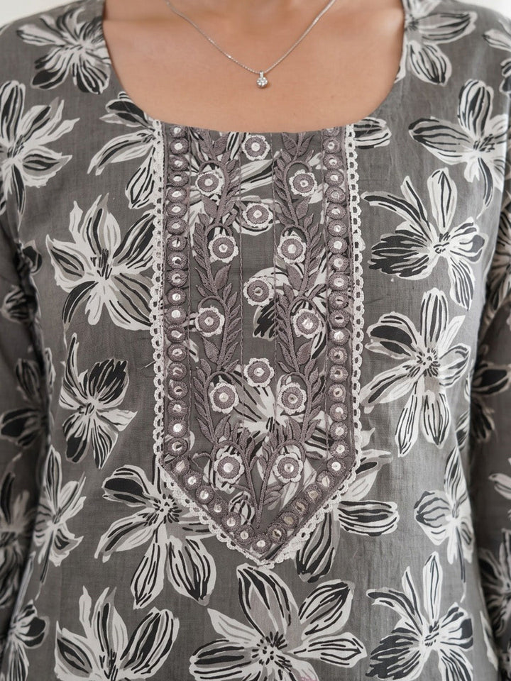 Grey Printed Cotton Blend Kurta With Pant &amp; Dupatta