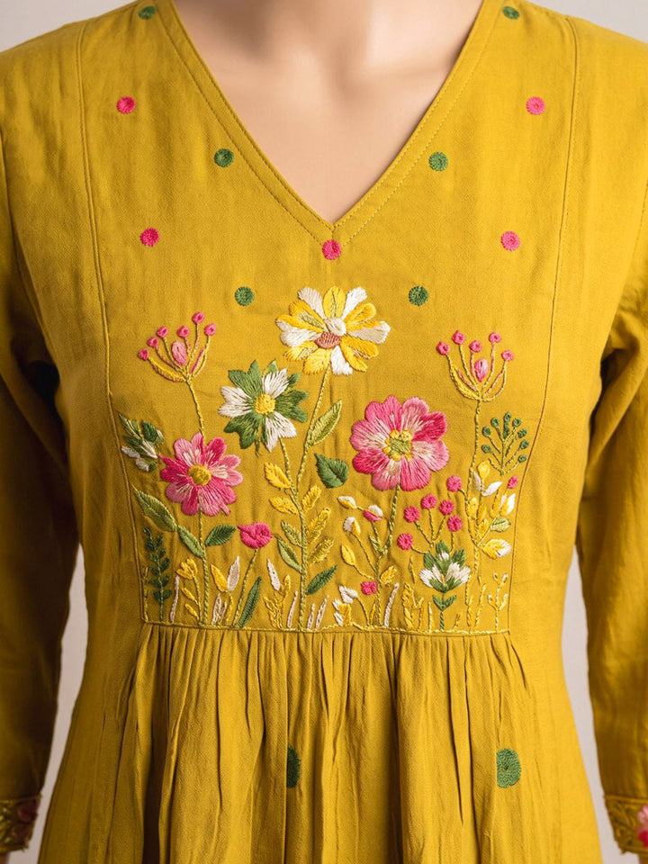Mustard Embroidered Chanderi Kurta With Pant &amp; Dupatta