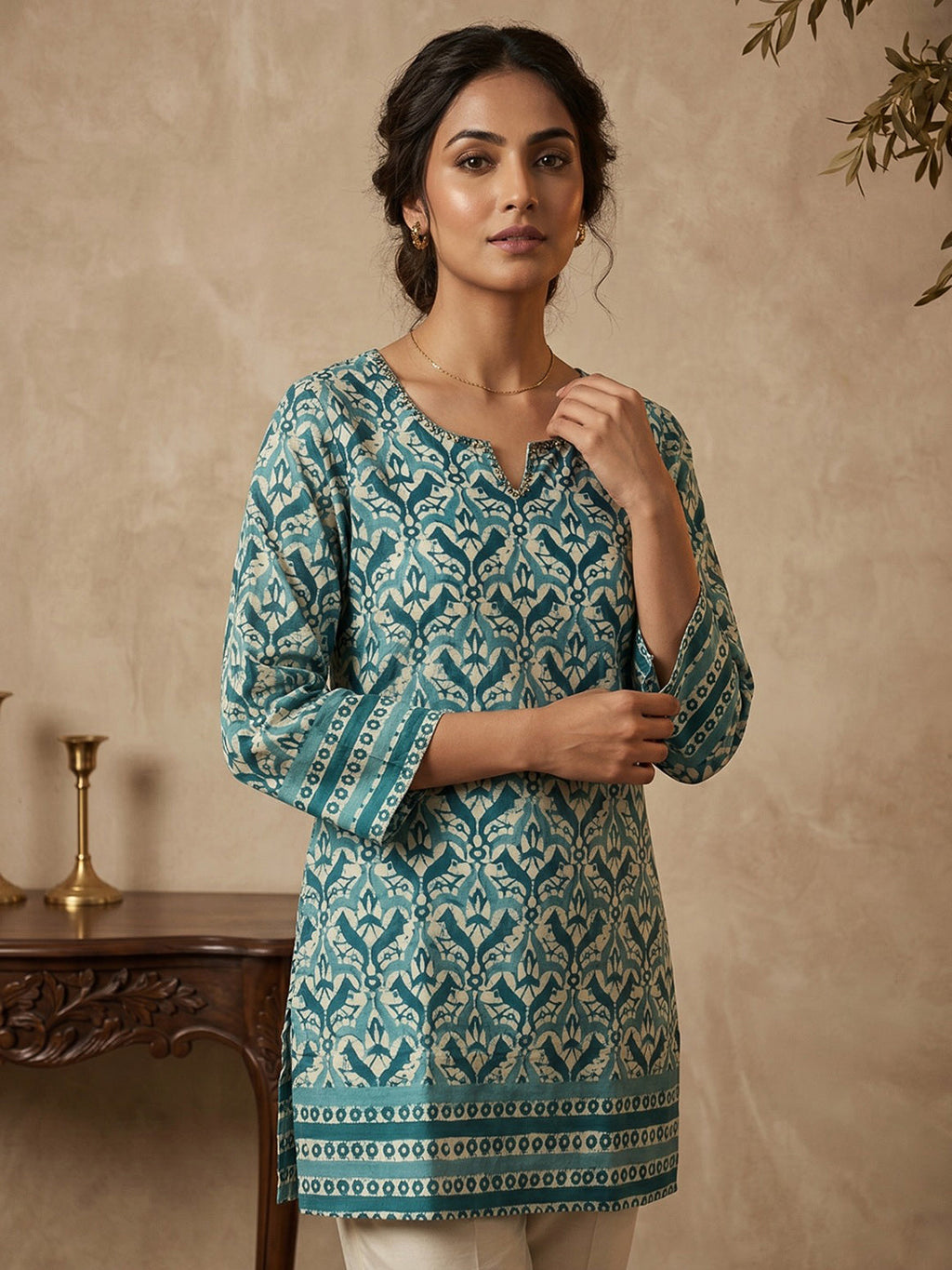 Sky Blue Cotton Blend Round Neck Embroidered Kurta