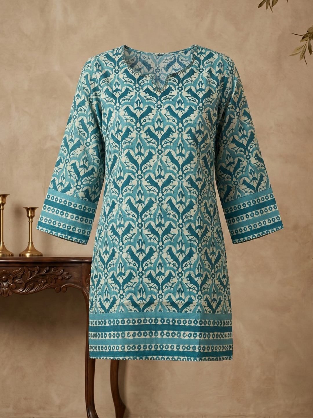 Sky Blue Cotton Blend Round Neck Embroidered Kurta
