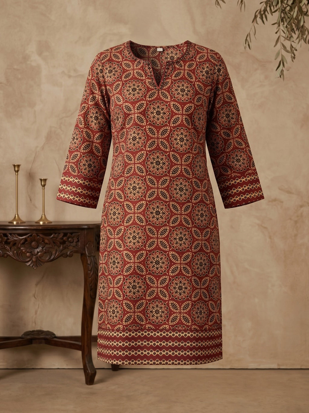 Red Cotton Blend Round Neck Embroidered Kurta