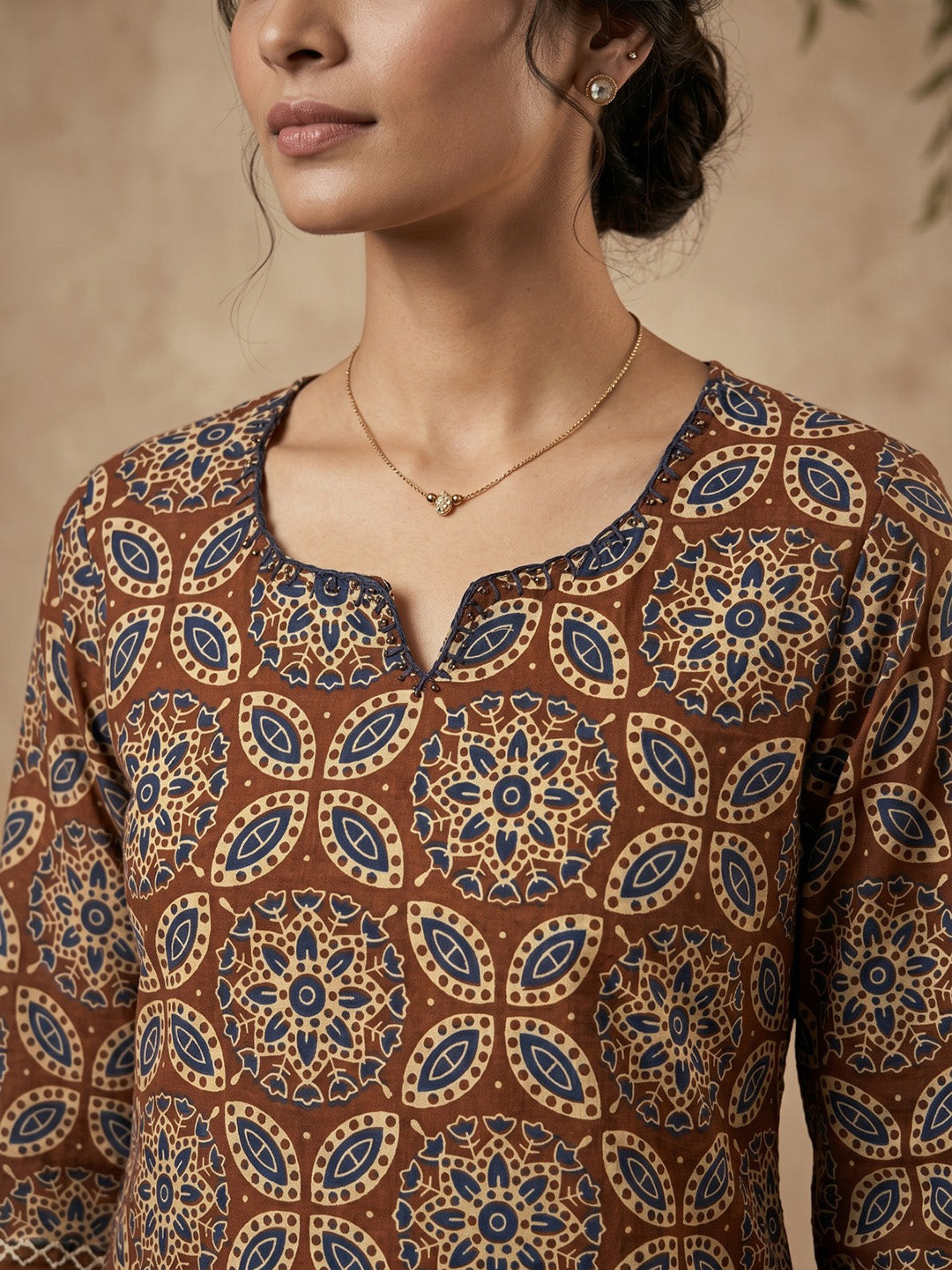 Rust Cotton Blend Round Neck Embroidered Kurta