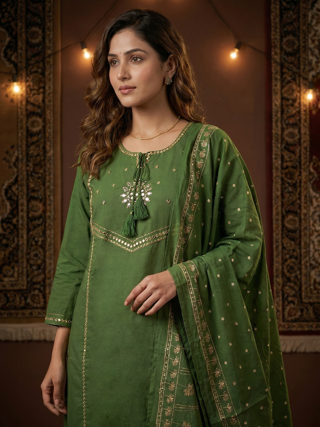 Green Embroidered Cotton Blend Round Neck Suit Set