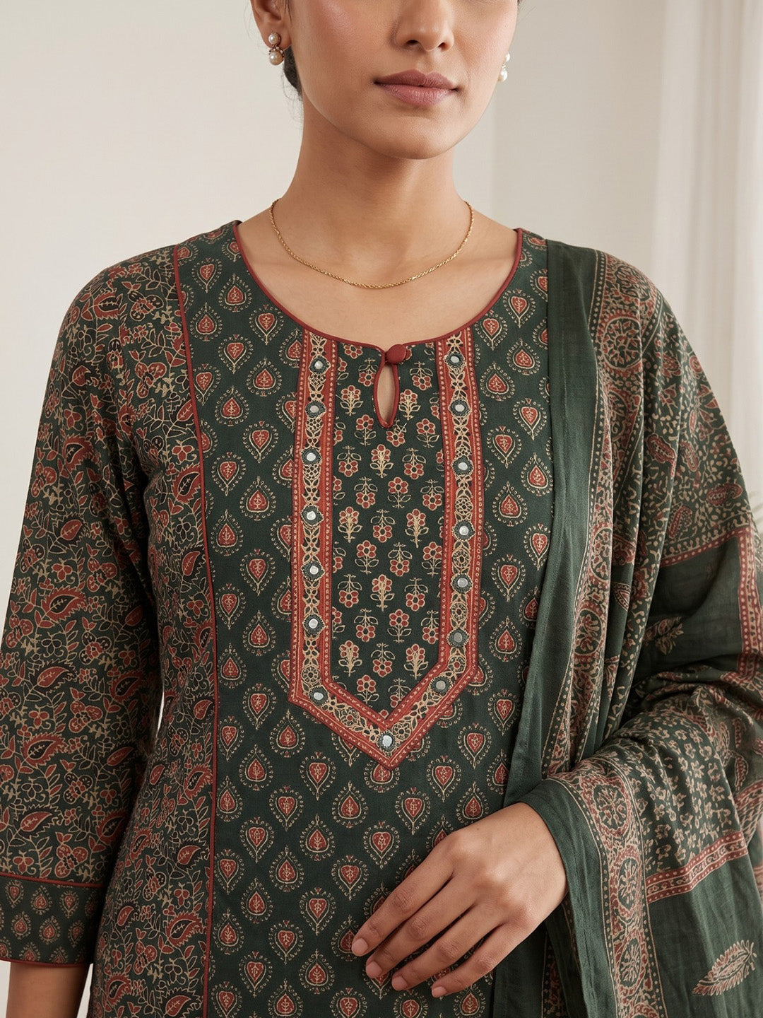 Green Embroidery Cotton Blend Kurta With Pant & Dupatta
