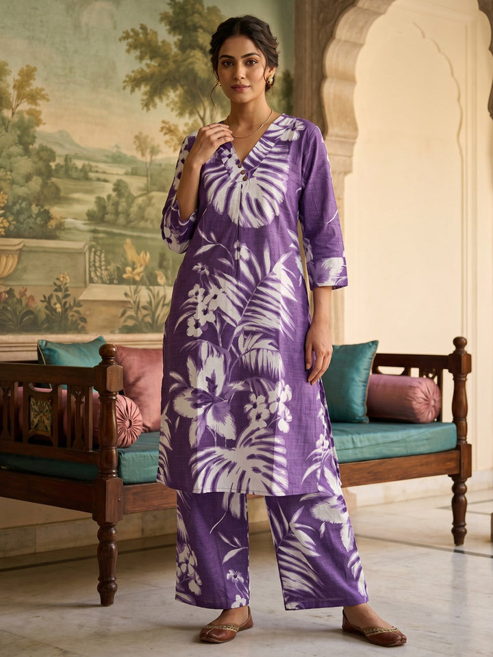 Purple Embroidered Cotton Blend Round Neck Straight Kurta With Pant