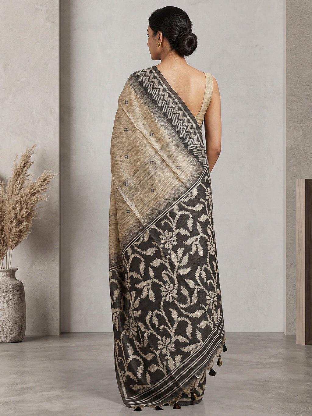 Off-White-Black Cotton Blend Woven Saree