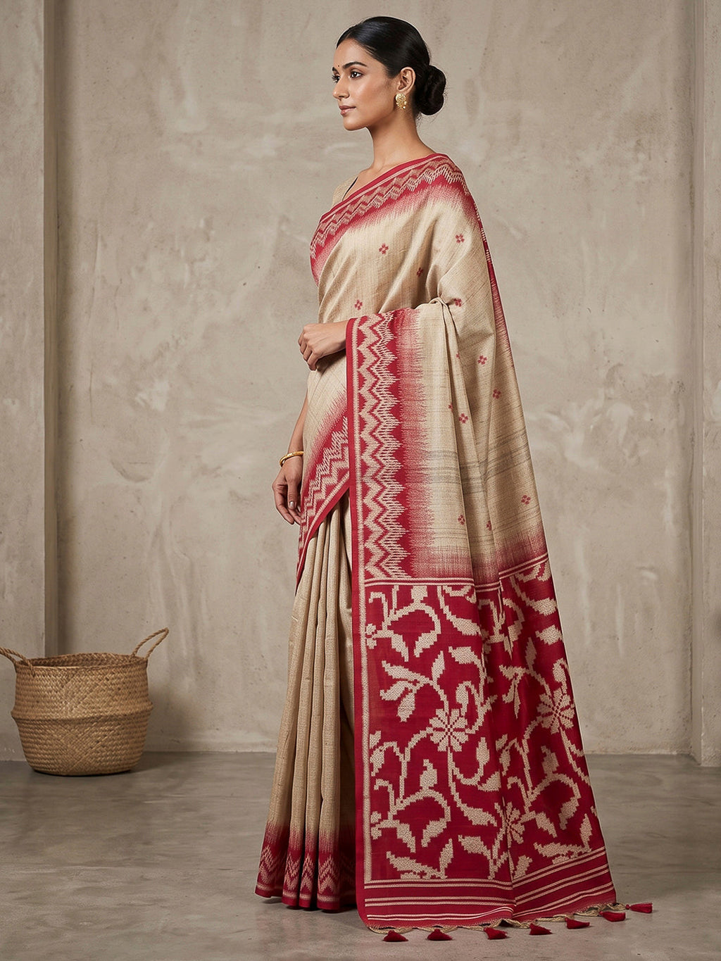 Off-White-Red Cotton Blend Woven Saree