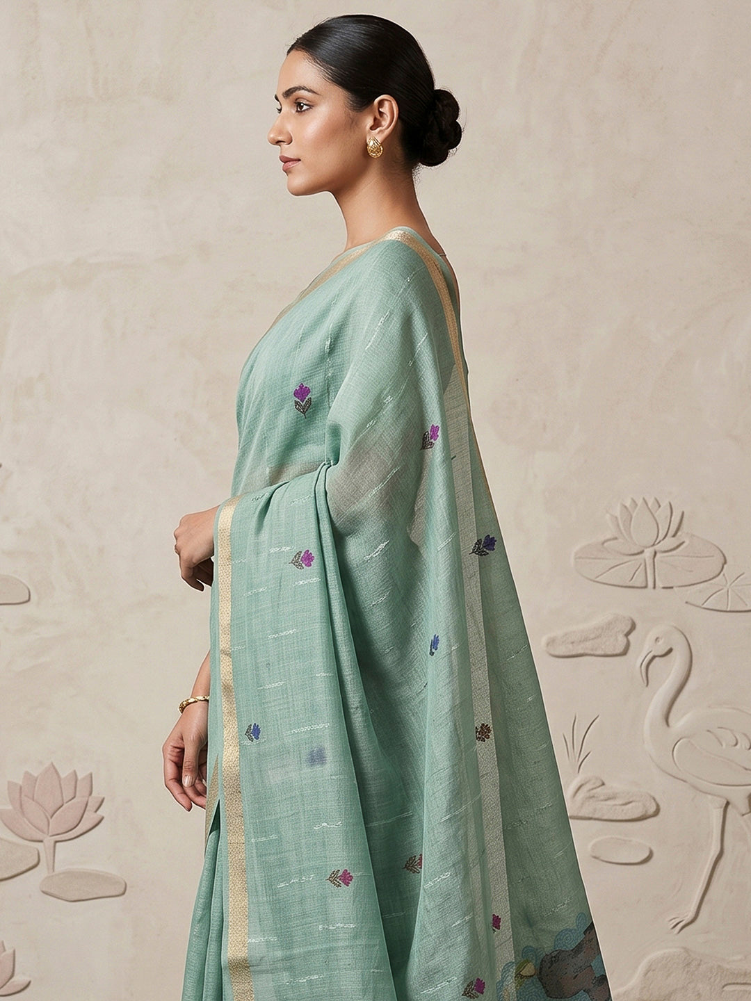 Blue Cotton Blend Woven Saree