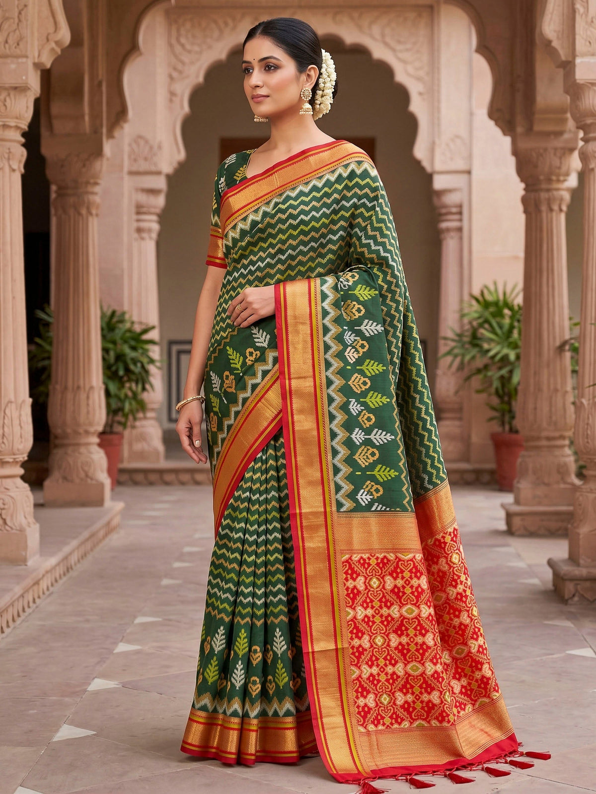 Bottle Green Woven Design Art Silk Kanjivaram Saree