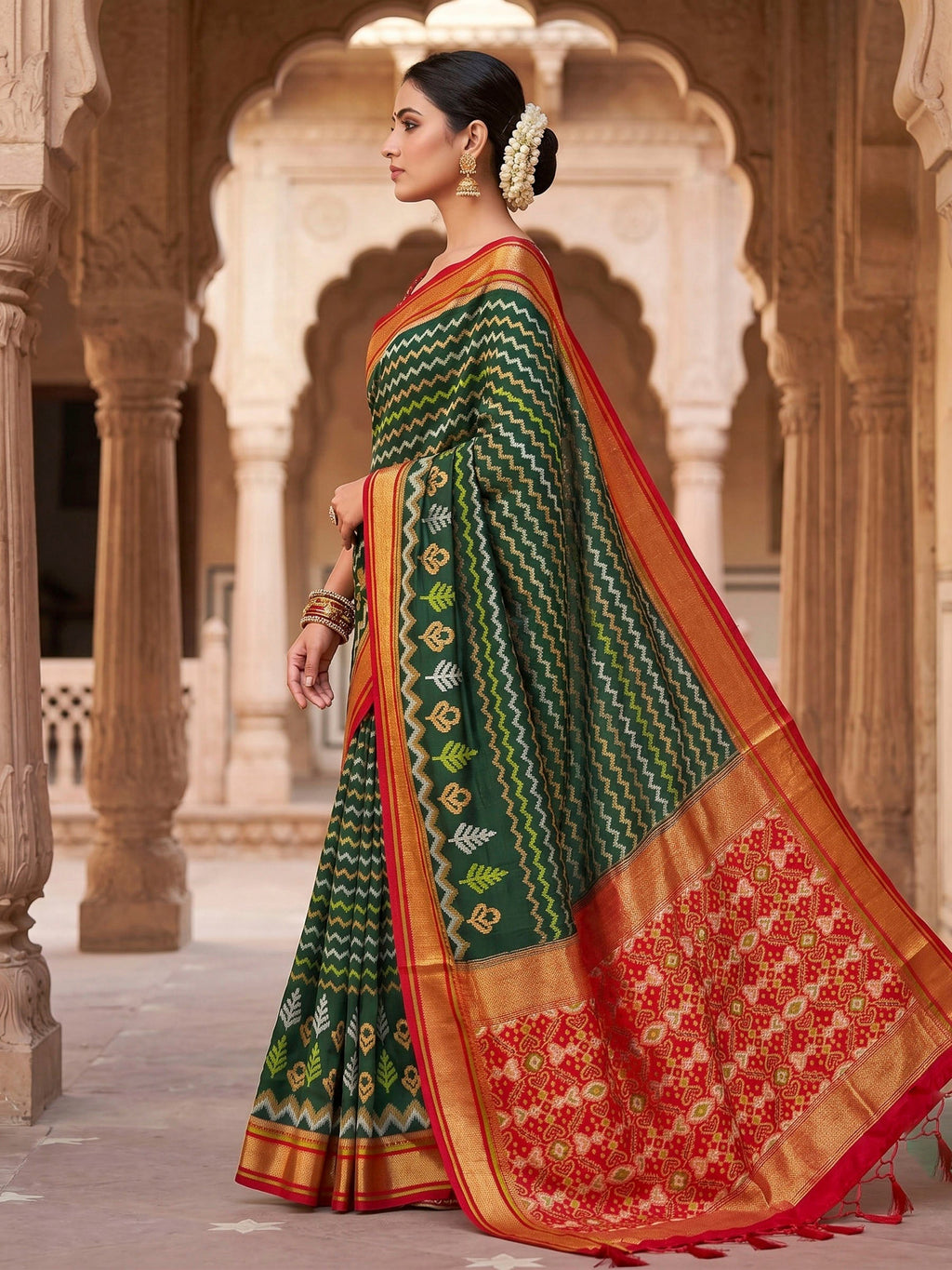 Bottle Green Woven Design Art Silk Kanjivaram Saree