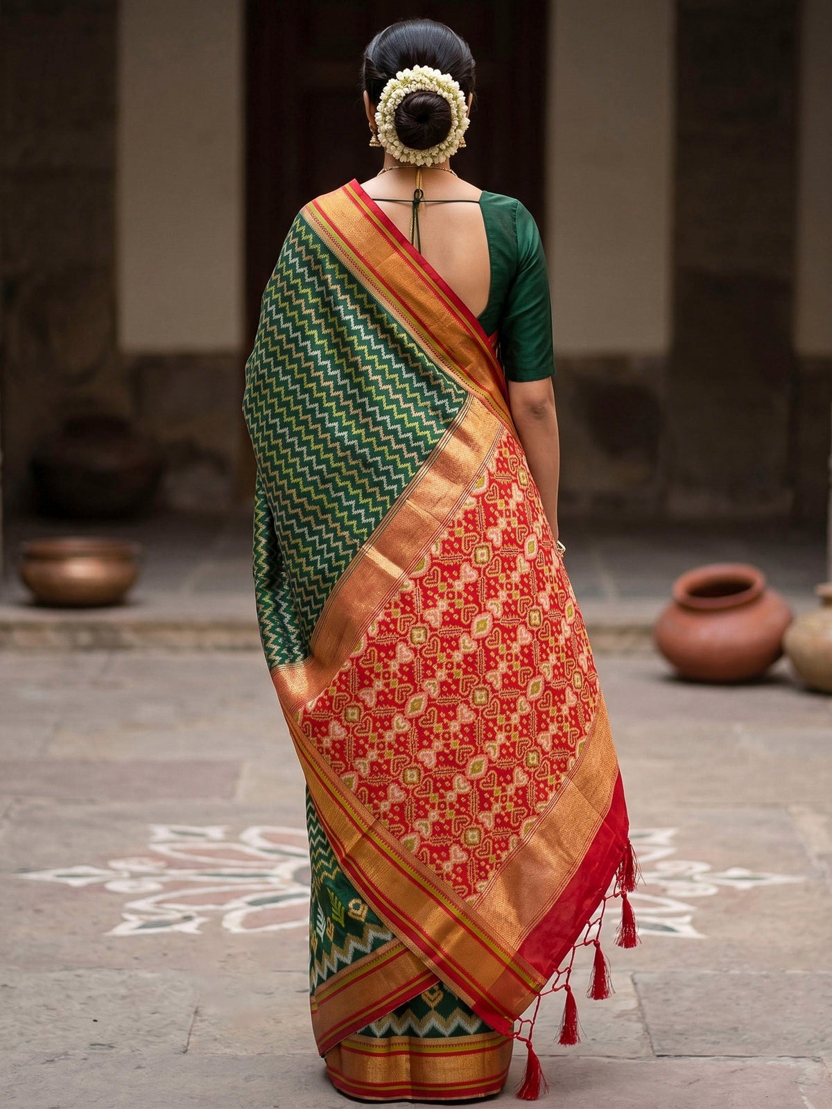 Bottle Green Woven Design Art Silk Kanjivaram Saree
