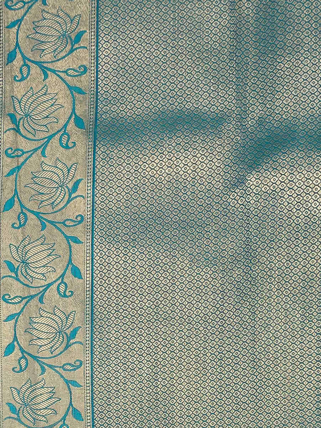 Firozee Woven Design Art Silk Kanjivaram Saree