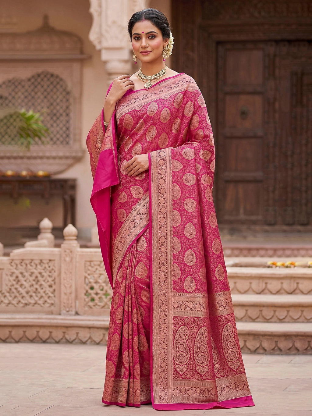 Rani Woven Design Art Silk Kanjivaram Saree