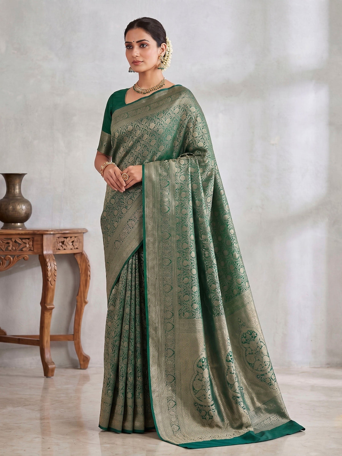 Green Woven Design Art Silk Kanjivaram Saree