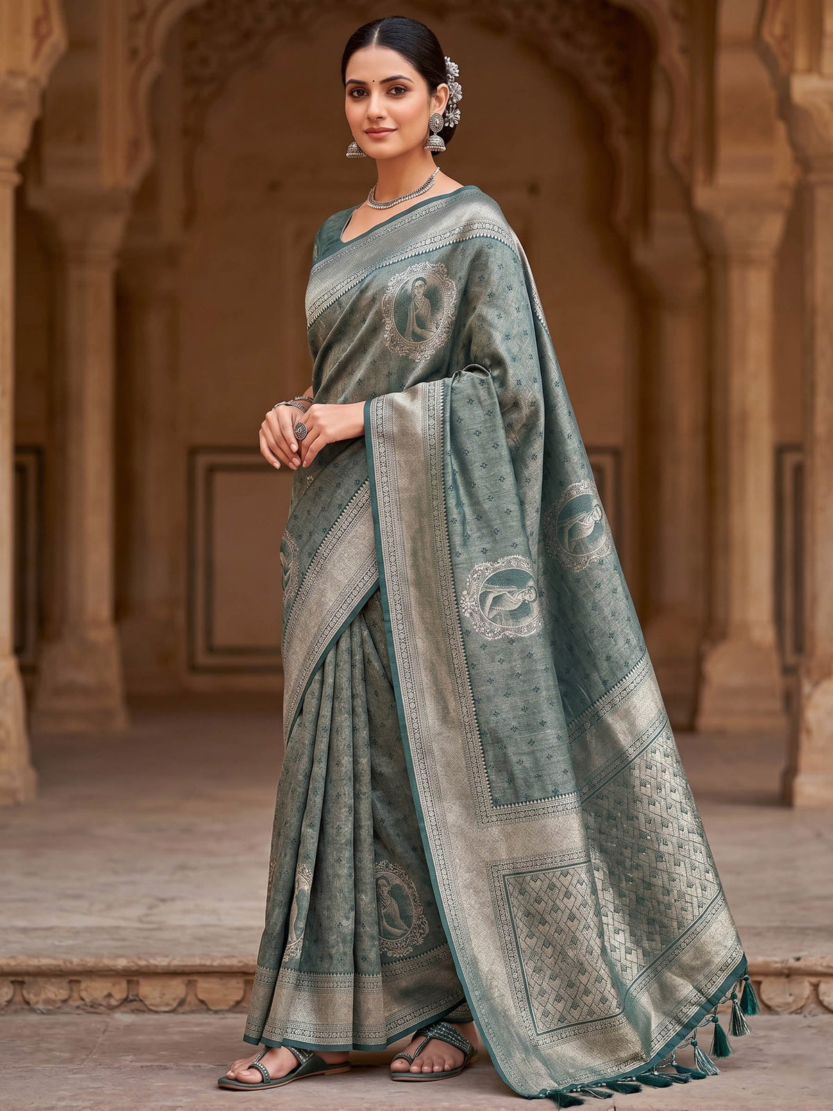 Green Woven Design Art Silk Kanjivaram Saree
