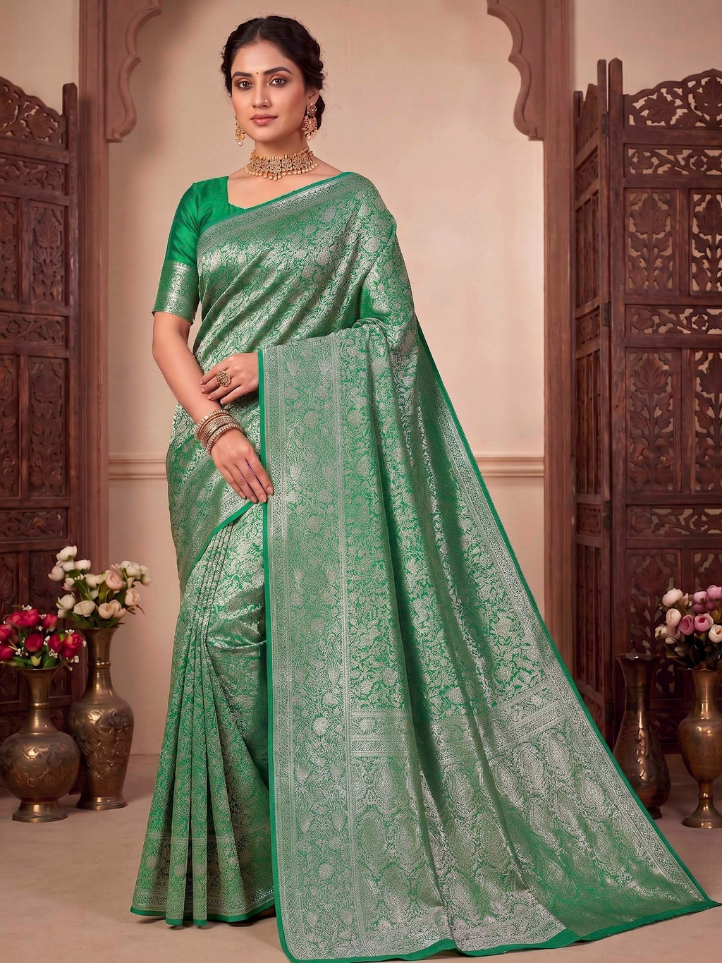Green Woven Design Art Silk Kanjivaram Saree