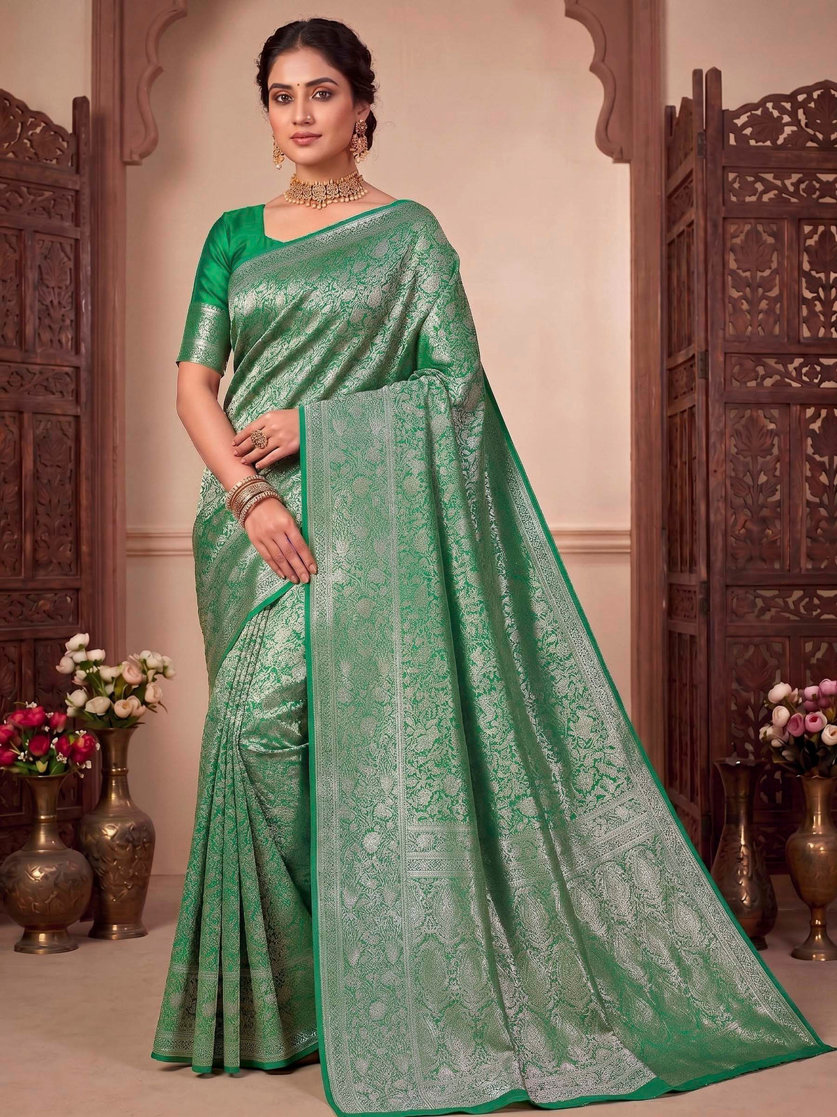 Green Woven Design Art Silk Kanjivaram Saree