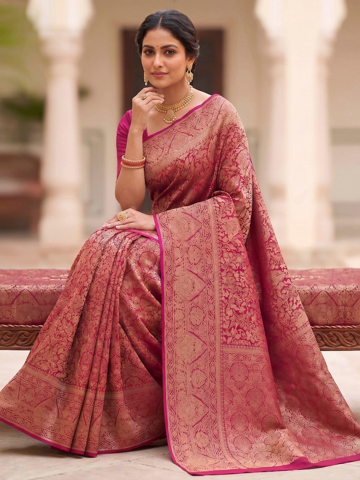 Rani Woven Design Art Silk Kanjivaram Saree