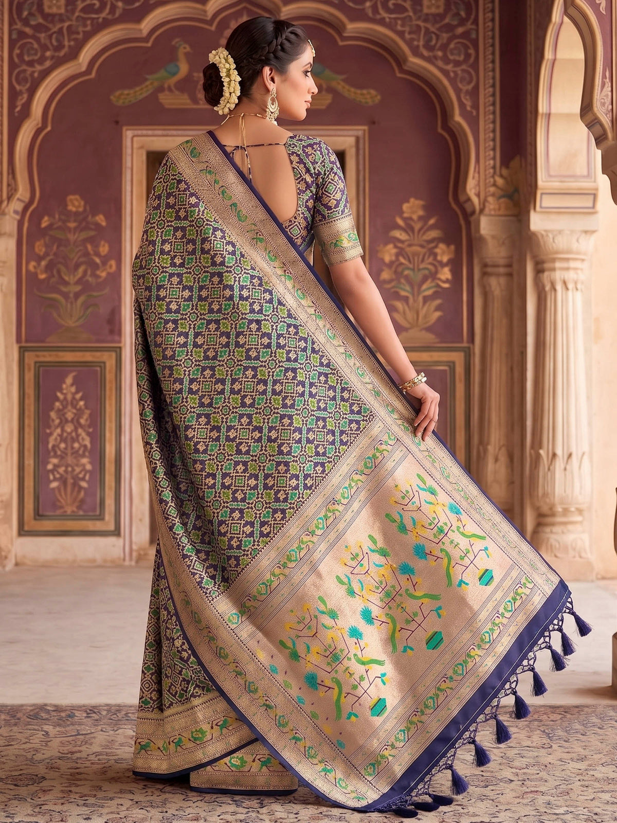 Navy Blue Woven Design Art Silk Kanjivaram Saree
